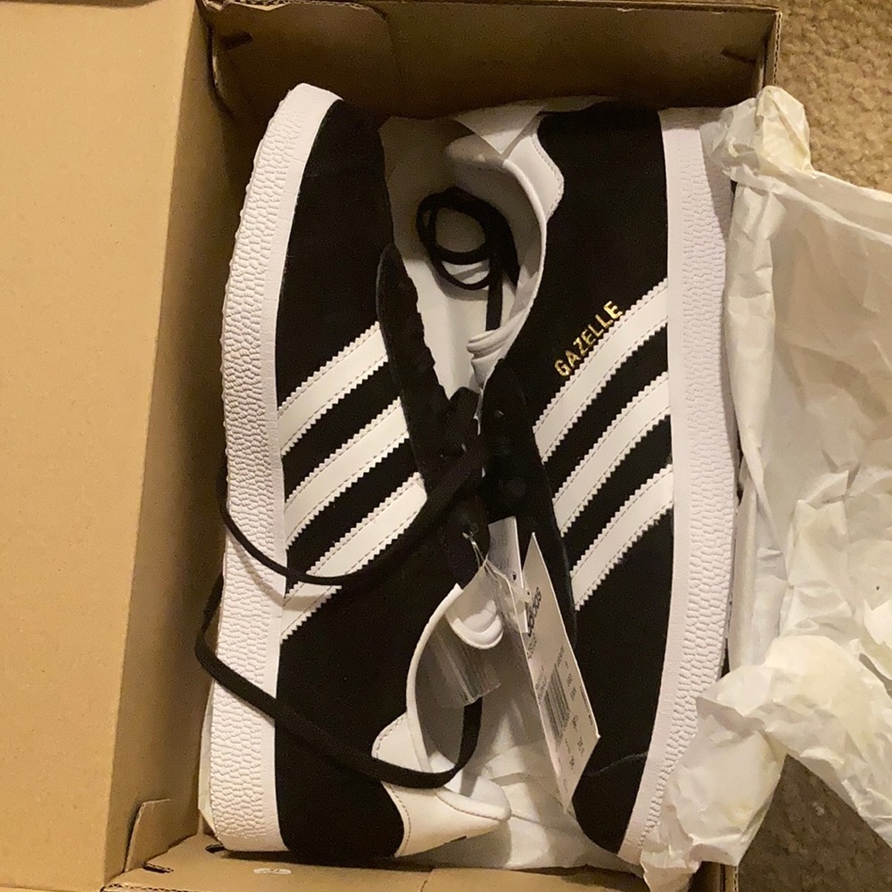 Adidas Gazelle-black and white